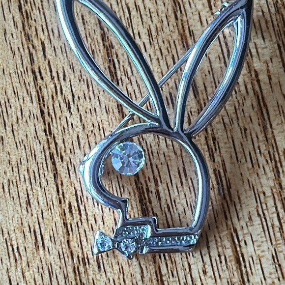 Playboy Bunny Brooch - Picture 2 of 7